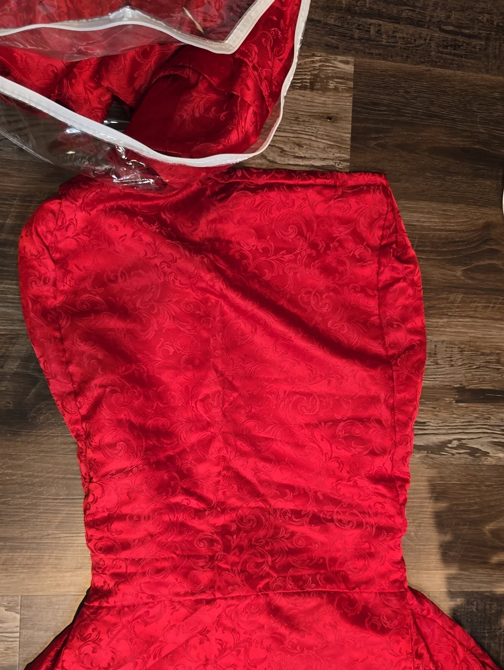 Red jaquard Tie-Back Chair Cover, set of 6